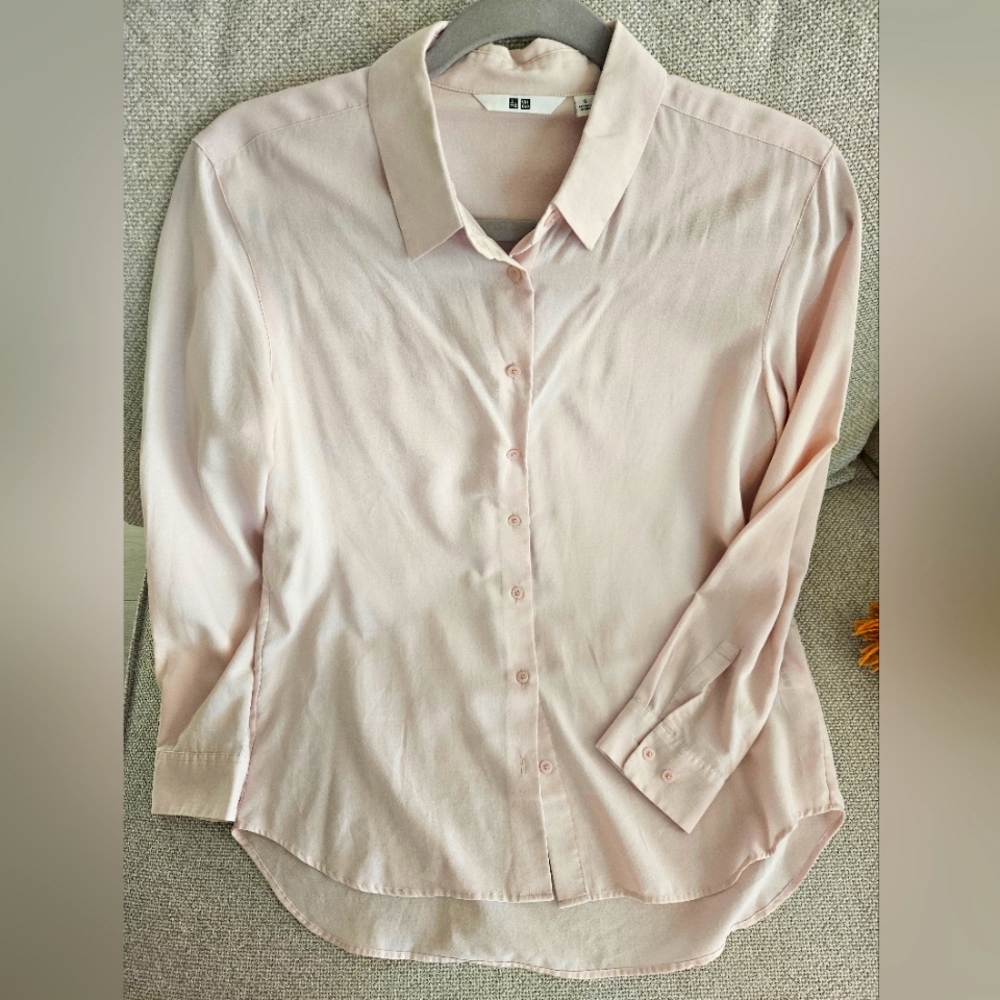 Uniqlo Light Pink Rayon Button-Up Shirt